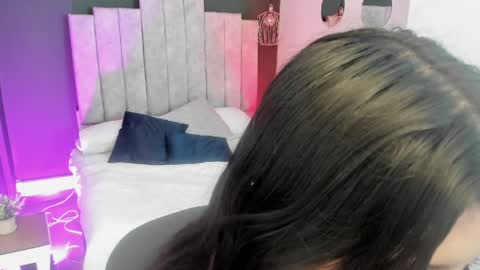 Snapshot of mia_jagger chatting on 06-01-26, 07:48 Val online show from 06-01-26, 07:48