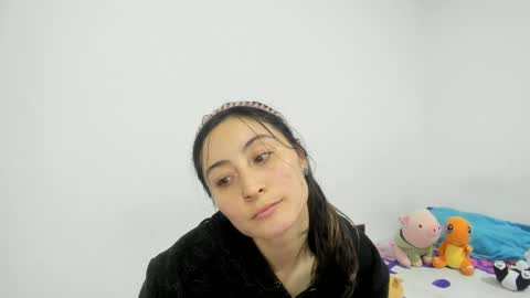 mia kaneee online show from 12-21-24, 07:24