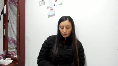 mia kaneee online show from 01-16-25, 12:55