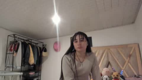 mia kaneee online show from 10-27-25, 11:09
