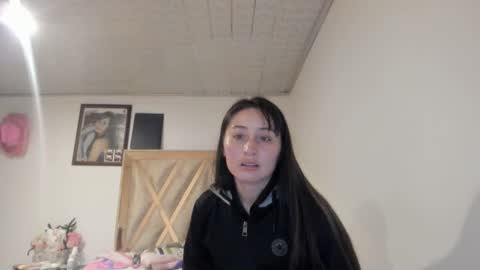 mia kaneee online show from 10-29-25, 02:36