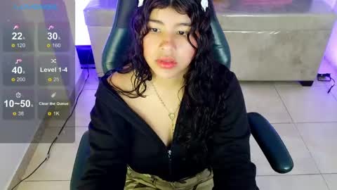mia_kittie_m online show from 05-25-26, 07:31