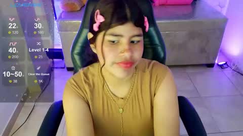 mia_kittie_m online show from 05-27-26, 07:33