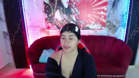 mia_kittie_m online show from 05-29-26, 02:26