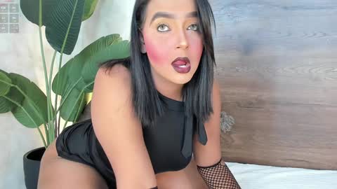 mia_lacy online show from 02-01-25, 07:44