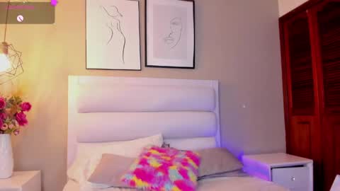 Snapshot of mia_levy chatting on 05-23-26, 01:26 mia levy online show from 05-23-26, 01:26