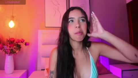 Snapshot of mia_levy chatting on 06-11-26, 01:20 mia levy online show from 06-11-26, 01:20