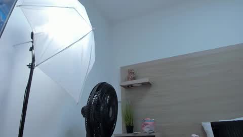 Snapshot of mia_luxx1 chatting on 01-08-26, 03:14 mia_luxx1 online show from 01-08-26, 03:14