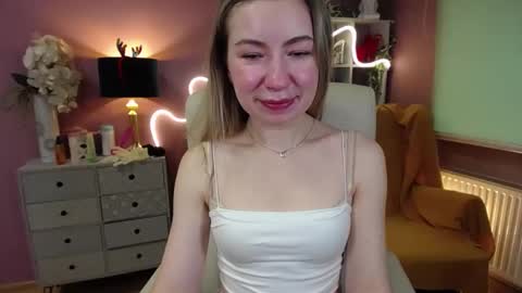 Mia online show from 01-05-25, 10:43