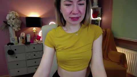 Mia online show from 01-17-25, 08:02