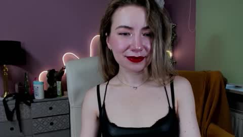 Mia online show from 10-09-25, 06:44