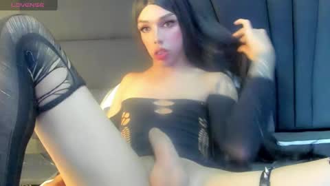 Mia3 online show from 02-18-25, 01:21