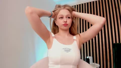 Mia here Appreciate your support online show from 02-23-25, 02:25