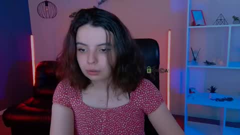 mia_mooon_ online show from 05-30-26, 08:22