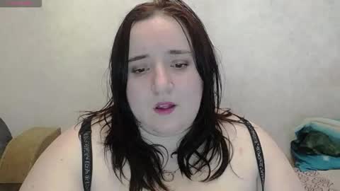 Snapshot of mia_muv chatting on 02-28-26, 01:45 mia_muv online show from 02-28-26, 01:45