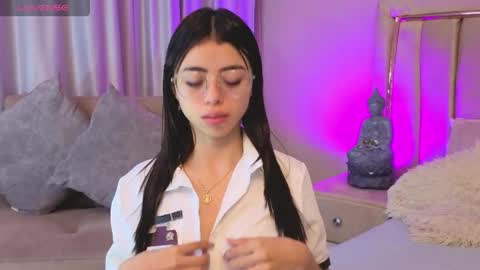 Mia online show from 05-09-26, 11:26