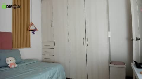 Mia Nevaeh - follow me online show from 06-19-26, 08:01