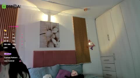 Mia Nevaeh - follow me online show from 06-20-26, 08:11