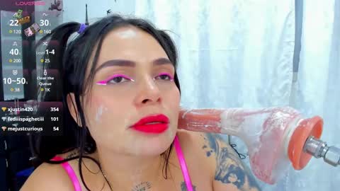 Snapshot of mia_novoa_2 chatting on 02-15-25, 12:04 mia novoa online show from 02-15-25, 12:04