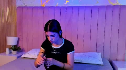 Snapshot of mia_owensl chatting on 07-19-26, 11:58 mia online show from 07-19-26, 11:58