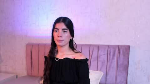 Snapshot of mia_owensl chatting on 07-26-26, 11:50 mia online show from 07-26-26, 11:50