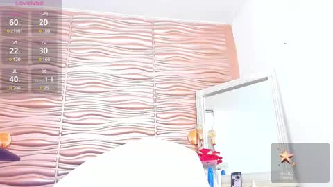 Snapshot of mia_pineda chatting on 03-08-25, 11:07 Mariana online show from 03-08-25, 11:07