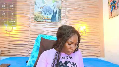 Snapshot of mia_pineda chatting on 10-04-25, 08:29 Mariana online show from 10-04-25, 08:29