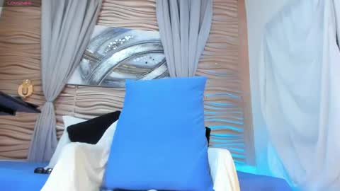 Mariana online show from 04-16-26, 05:25