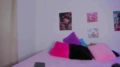 mia_purplee online show from 11-05-25, 03:06