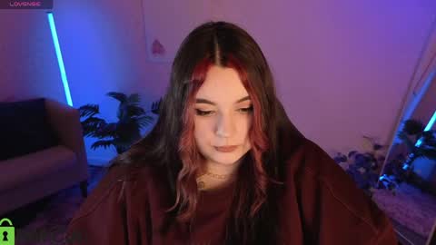 Mia online show from 04-17-26, 01:19