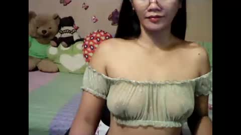 Snapshot of mia_rein chatting on 02-13-25, 12:57 mia_rein online show from 02-13-25, 12:57