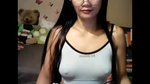 Snapshot of mia_rein chatting on 11-15-25, 10:15 mia_rein online show from 11-15-25, 10:15