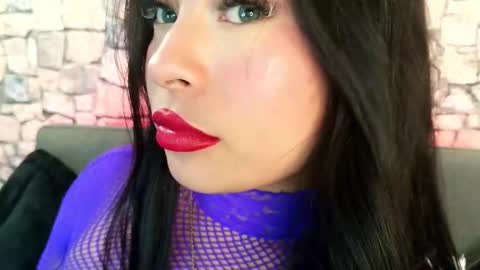 Snapshot of mia_roux1 chatting on 10-25-25, 03:51 Mia online show from 10-25-25, 03:51