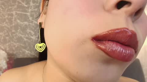 Mia Roux online show from 01-21-25, 12:36