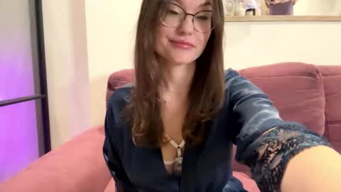 Snapshot of mia_shine_bright chatting on 09-30-25, 04:50 Mia online show from 09-30-25, 04:50