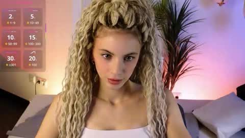 Snapshot of mia_silk chatting on 10-30-25, 06:26 Mia online show from 10-30-25, 06:26