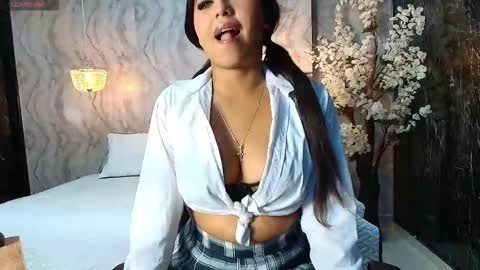 Snapshot of mia_suzett chatting on 03-13-26, 01:07 mia_suzett online show from 03-13-26, 01:07