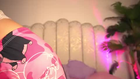mia_sweetie1 online show from 07-29-26, 07:01