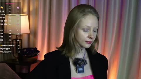 Snapshot of mia_vebes chatting on 02-11-25, 08:42 Mia online show from 02-11-25, 08:42