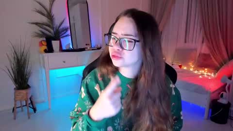 Snapshot of mia_vixen_ chatting on 02-10-25, 03:24 VixenMia online show from 02-10-25, 03:24