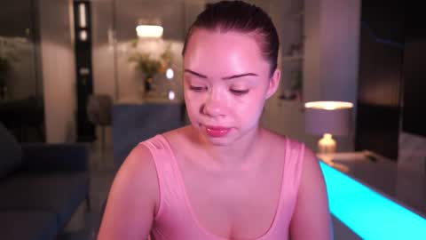 Snapshot of mia_vixen_ chatting on 10-21-25, 02:56 VixenMia online show from 10-21-25, 02:56