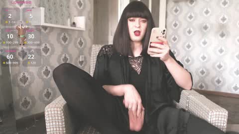 Snapshot of mia_wallase chatting on 01-09-25, 10:41 mia_wallase online show from 01-09-25, 10:41