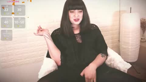 Snapshot of mia_wallase chatting on 11-23-25, 05:40 mia_wallase online show from 11-23-25, 05:40