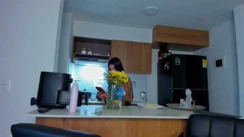 Snapshot of mia_world_ chatting on 03-05-26, 01:56 online show from 03-05-26, 01:56