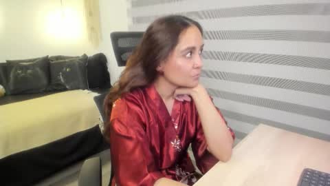 Snapshot of mia_xgray chatting on 11-22-25, 07:46 Mia online show from 11-22-25, 07:46