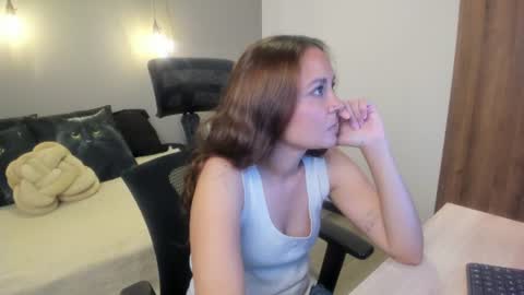 Mia   online show from 07-28-26, 08:23