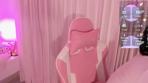 mia_yeager online show from 12-19-25, 03:46