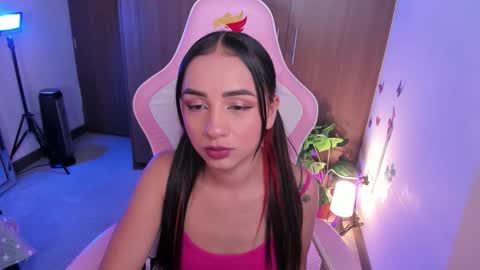 Snapshot of miaa_06 chatting on 01-13-26, 01:44 mia nicolle online show from 01-13-26, 01:44