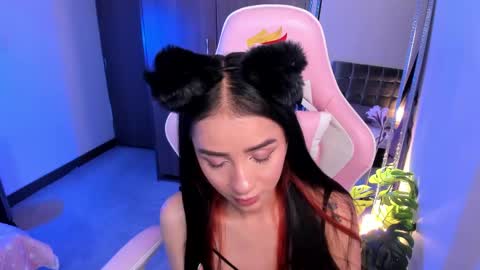 mia  nicolle online show from 05-12-26, 12:08