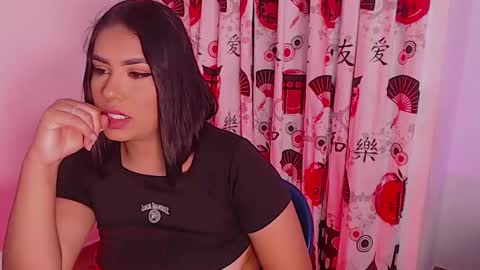 Snapshot of miaa_cameron1 chatting on 01-10-25, 06:49 Mia online show from 01-10-25, 06:49